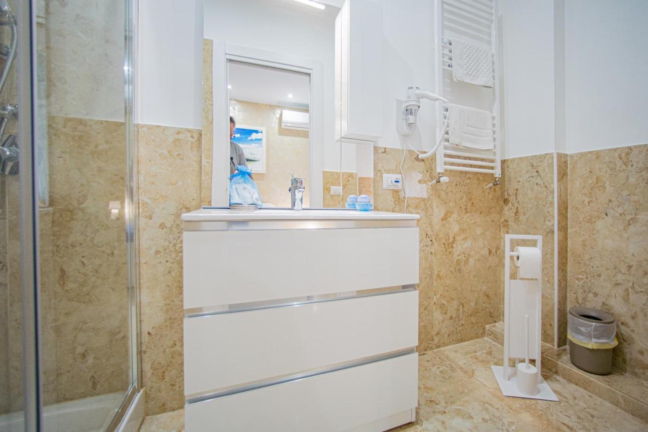 Suite Roma เชฟาลู ภายนอก รูปภาพ