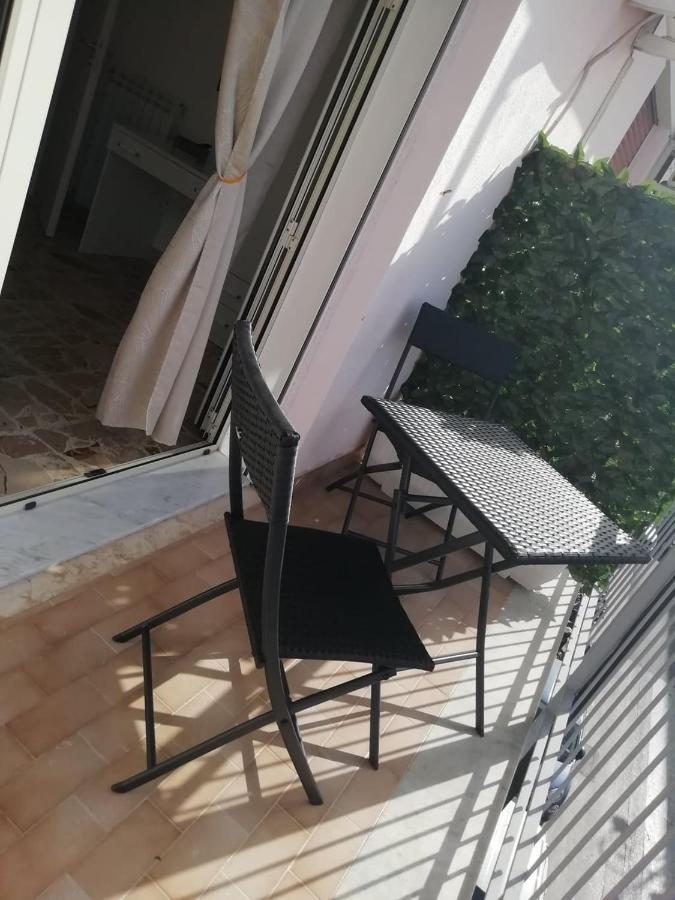 Suite Roma เชฟาลู ภายนอก รูปภาพ