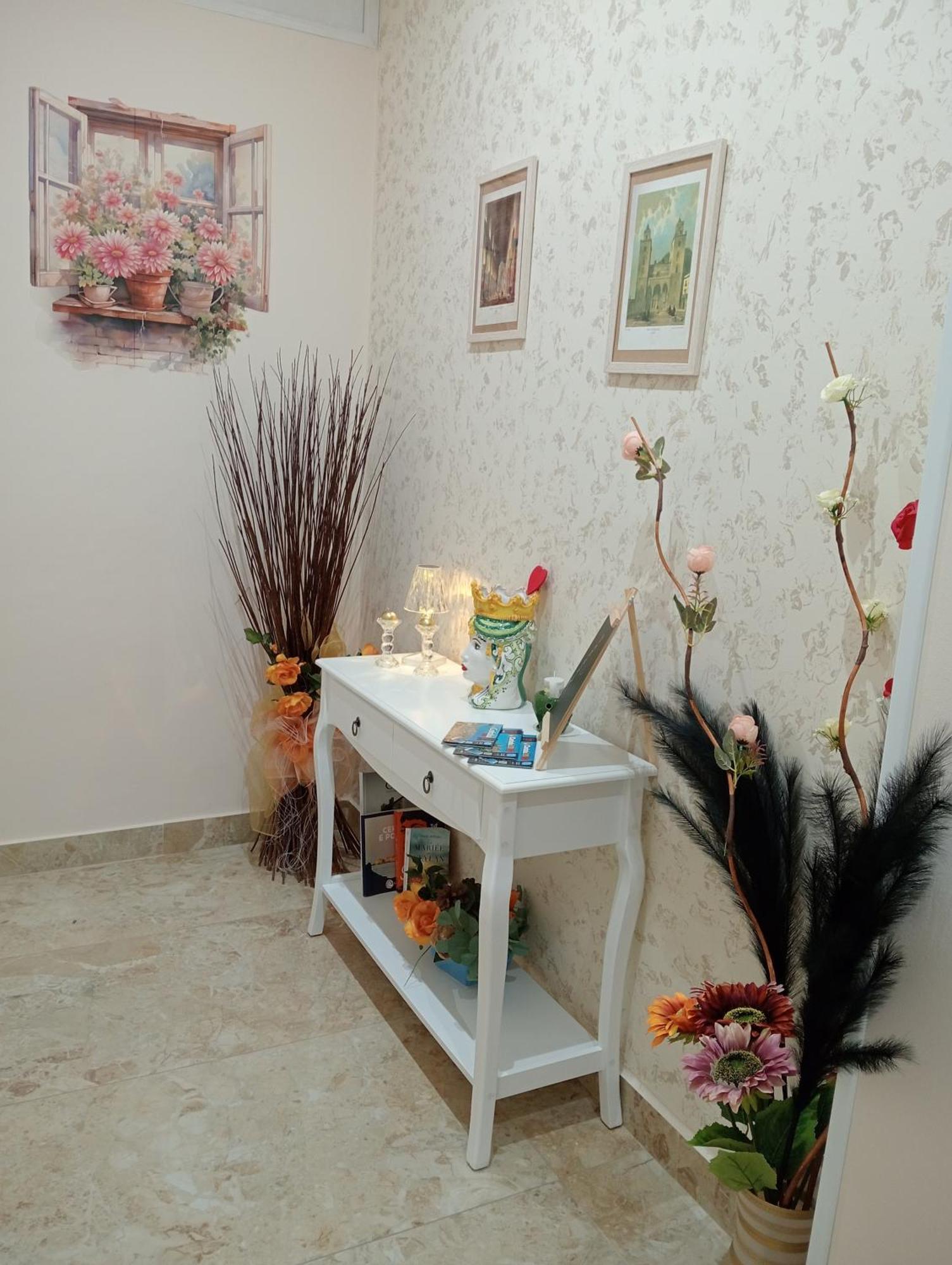 Suite Roma เชฟาลู ภายนอก รูปภาพ