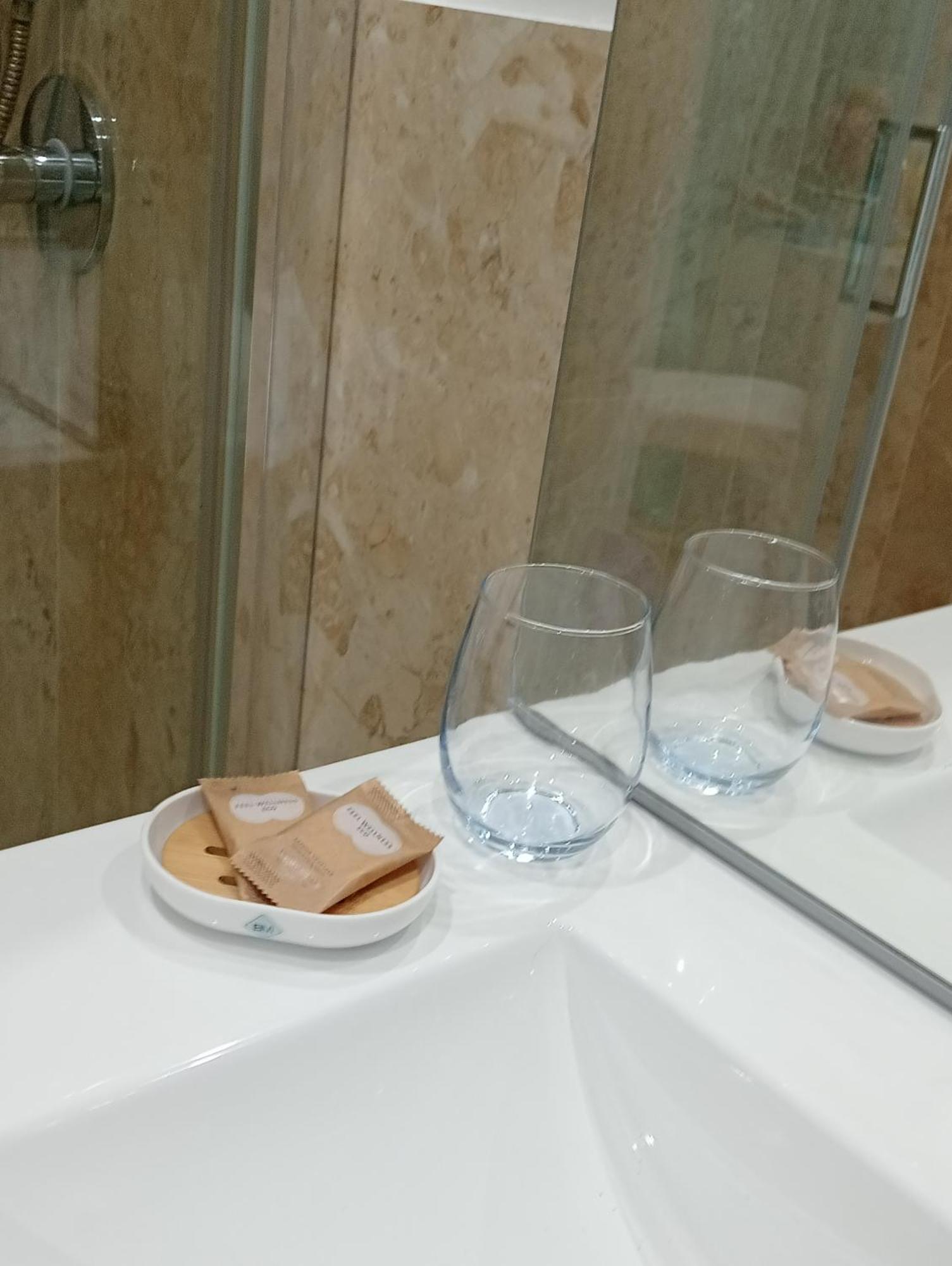Suite Roma เชฟาลู ภายนอก รูปภาพ